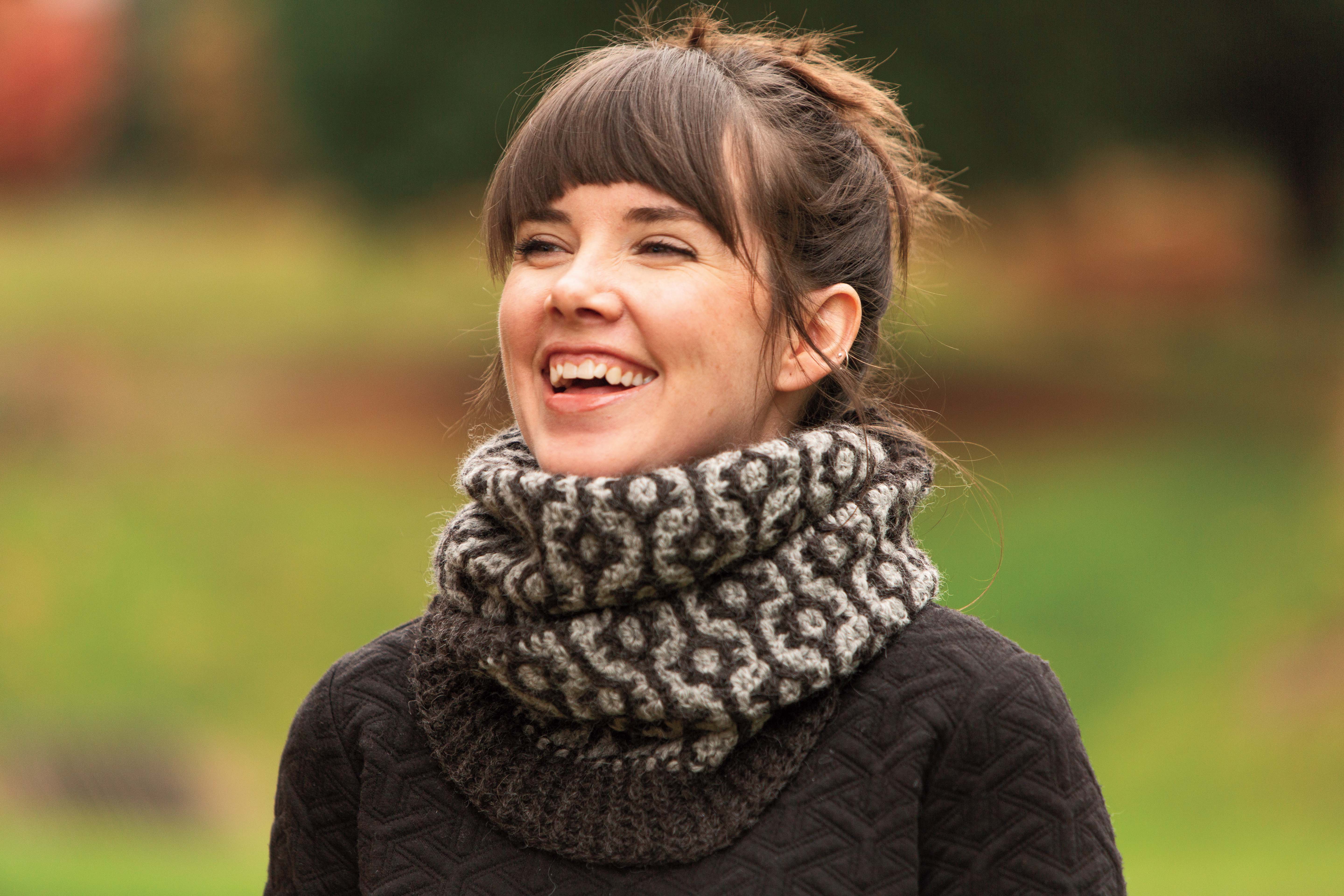 FREE CROCHET PATTERN: Two-Color Cable Cowl– 12 WEEKS OF