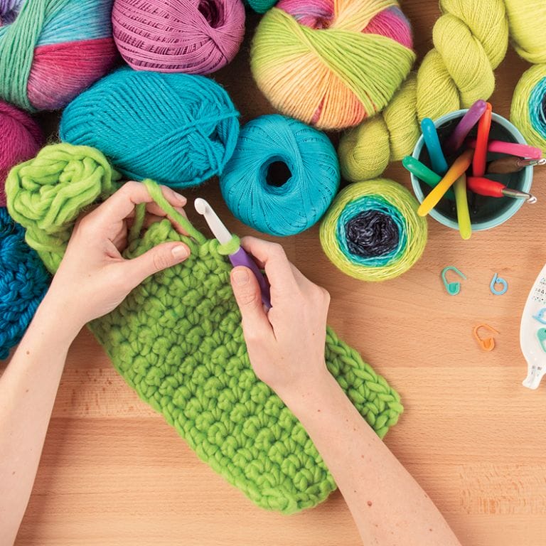 Tutorial: How to Make a Crochet Flower Bouquet - WeCrochet Staff Blog